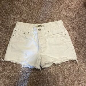 FREE PEOPLE | We the free mid rise regular white denim shorts